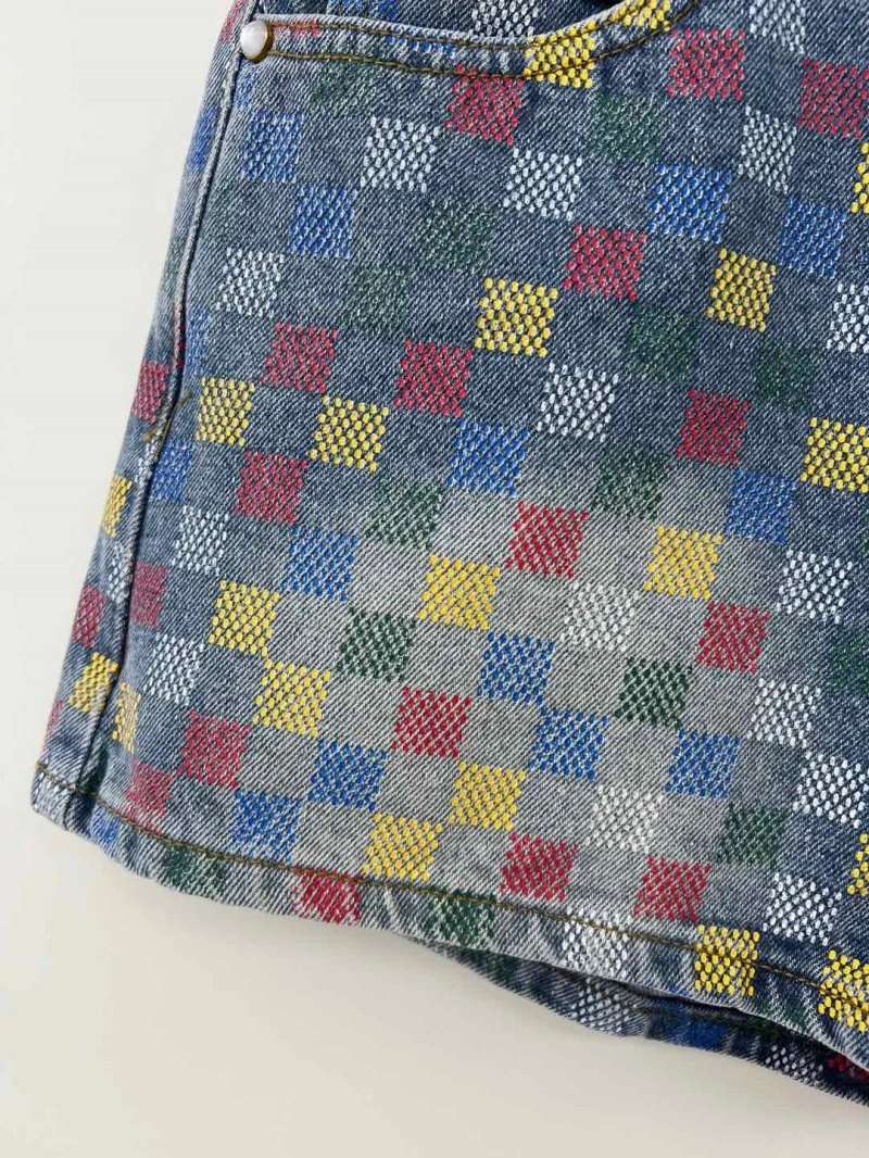 Seasonal Louis Vuitton Short Pants 131041