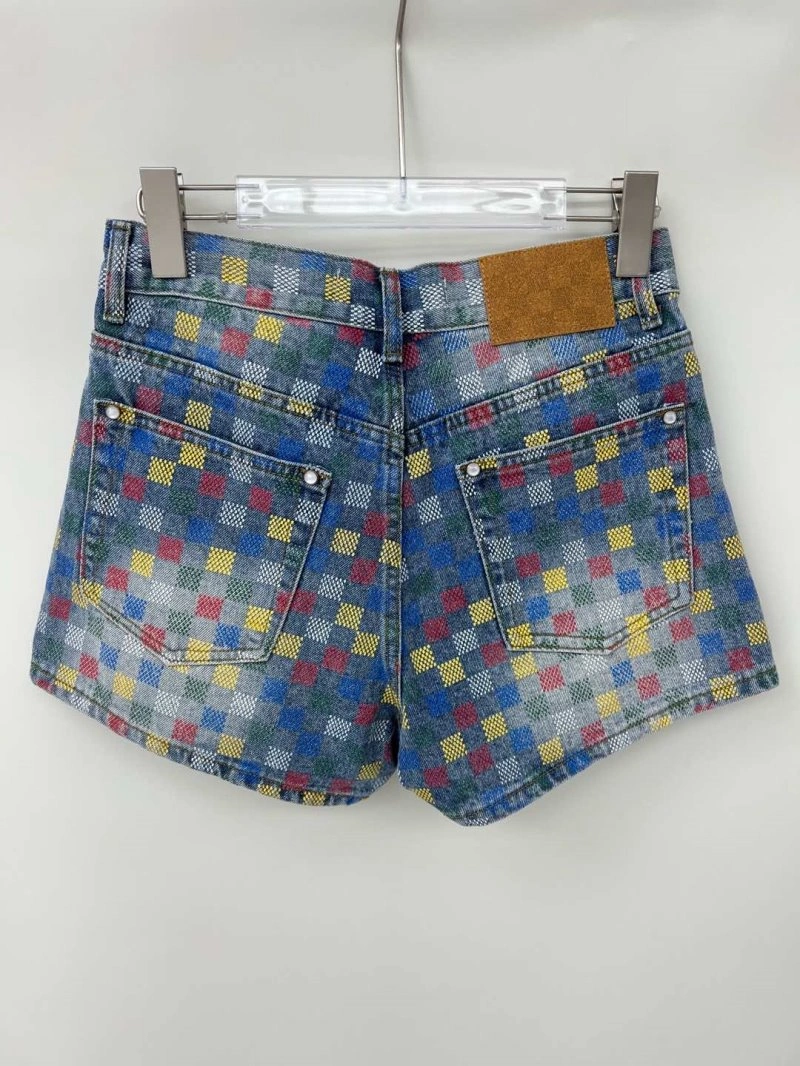 Seasonal Louis Vuitton Short Pants 131041