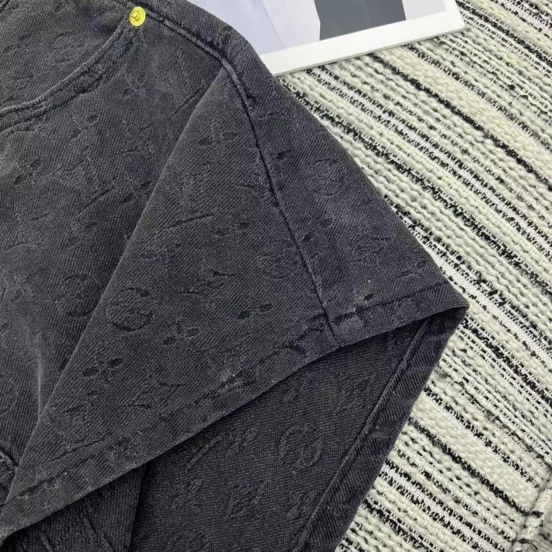 Classic Louis Vuitton Short Pants 131044