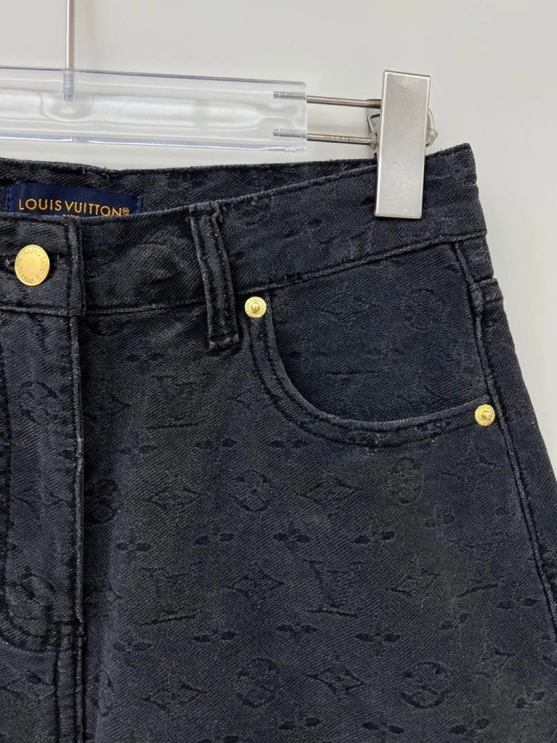 Louis Vuitton Short Pants FreshLook 131038