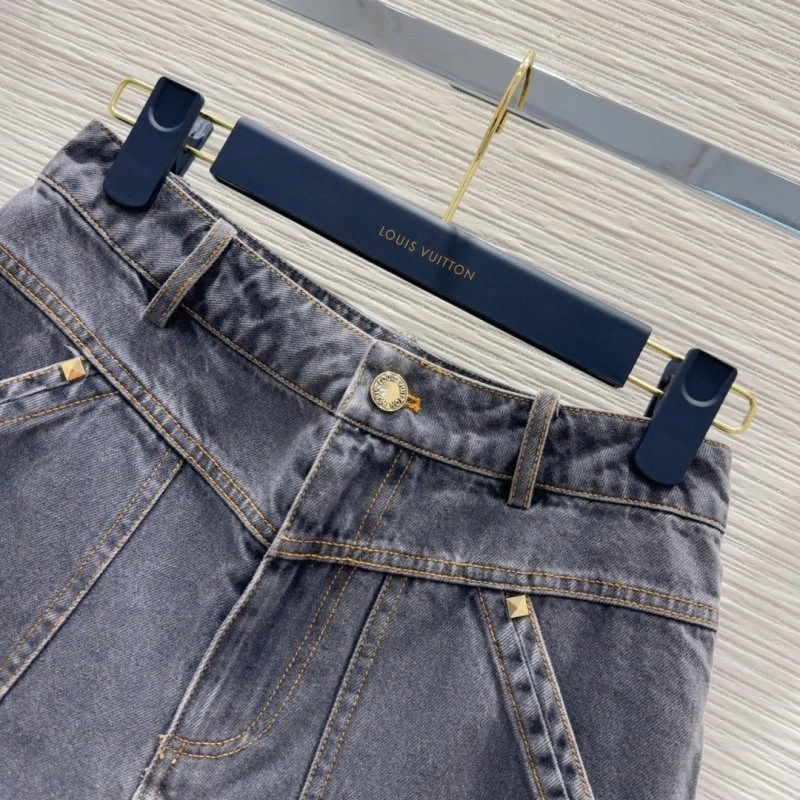 Louis Vuitton Short Pants WellDesigned 131053