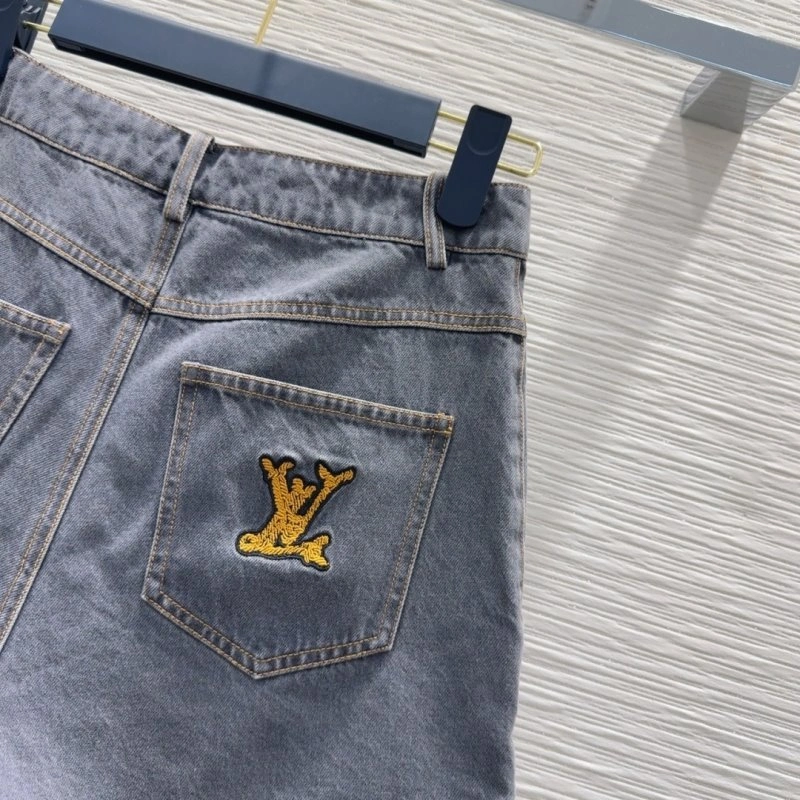 Louis Vuitton Short Pants WellDesigned 131053