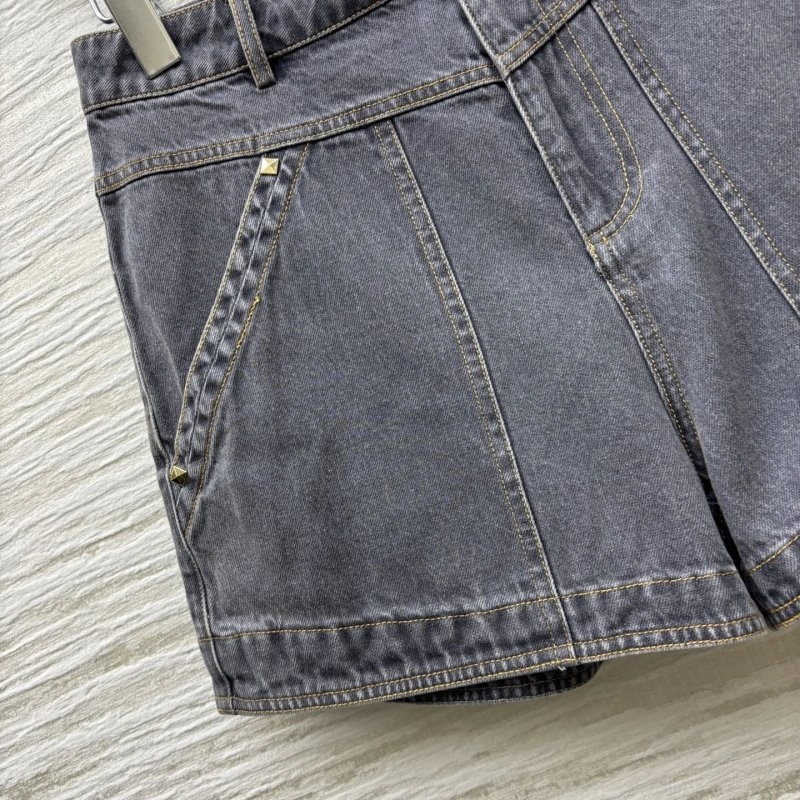 HighQuality Louis Vuitton Short Pants 131032