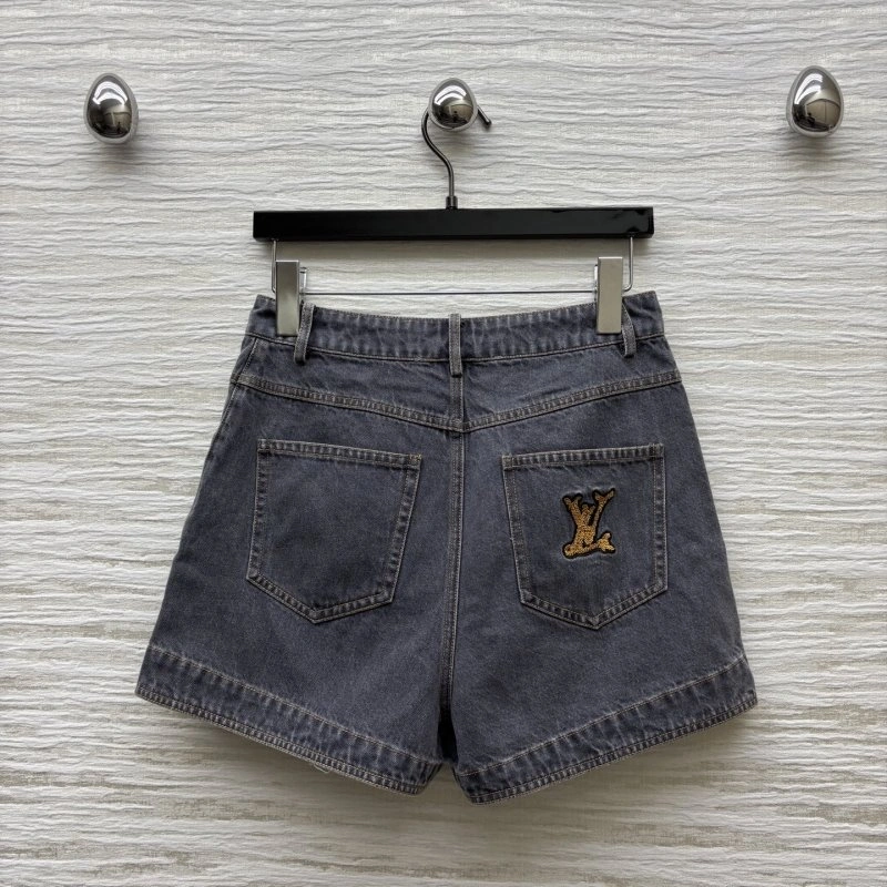 HighQuality Louis Vuitton Short Pants 131032