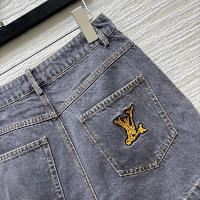 HighQuality Louis Vuitton Short Pants 131032