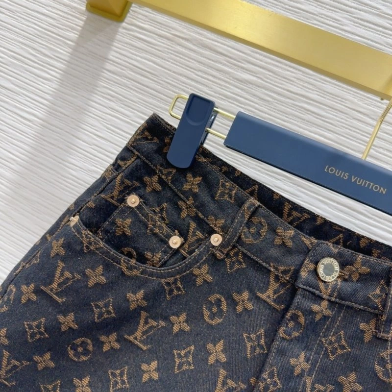 Breathable Louis Vuitton Short Pants 131040