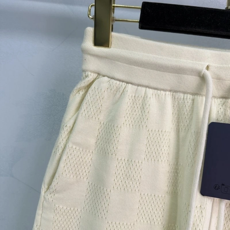 Stylish Louis Vuitton Short Pants 131027