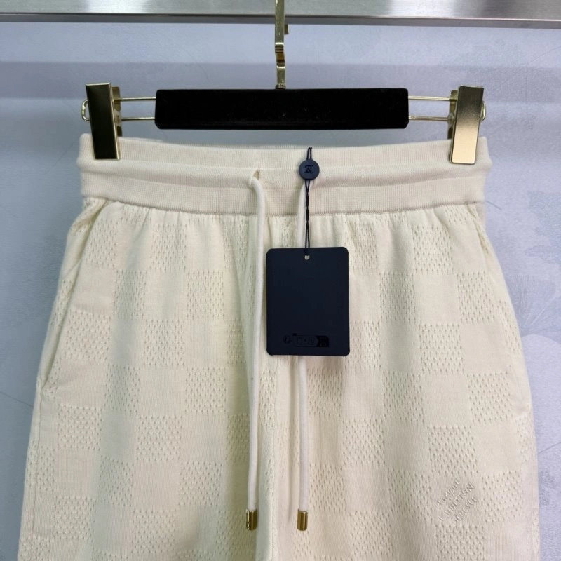 Stylish Louis Vuitton Short Pants 131027