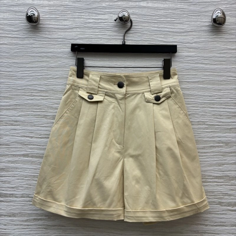 Compact Louis Vuitton Short Pants 131717