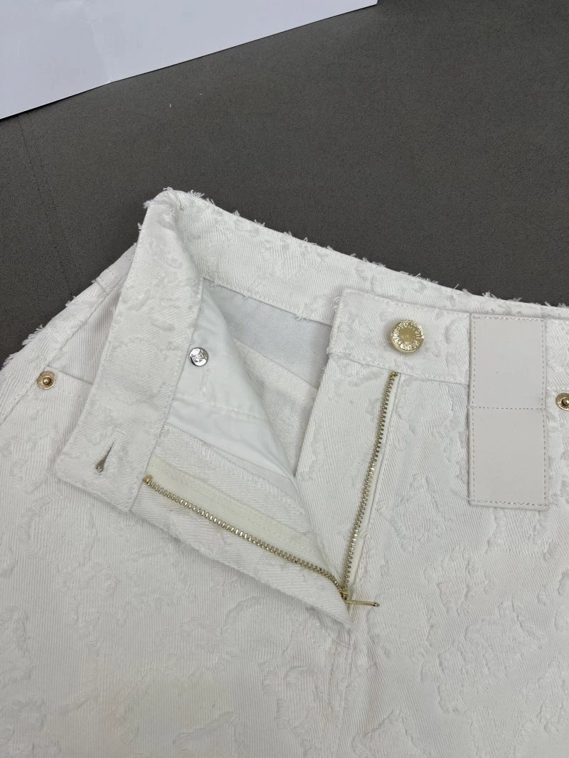 RelaxedFit Louis Vuitton Short Pants 131722