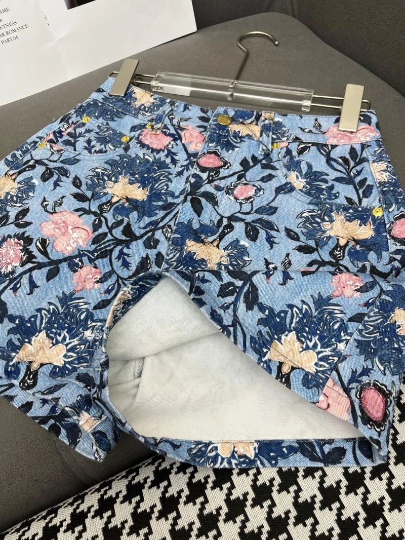 Louis Vuitton Short Pants Stretchable 131699