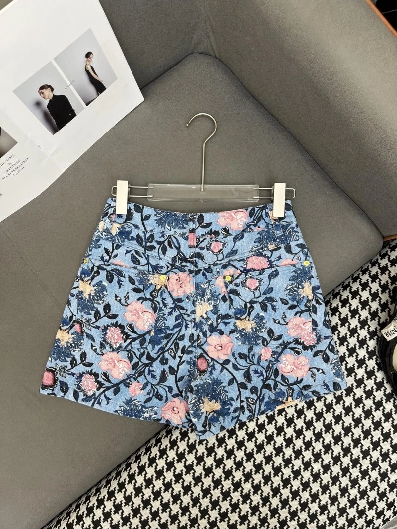 Louis Vuitton Short Pants Stretchable 131699