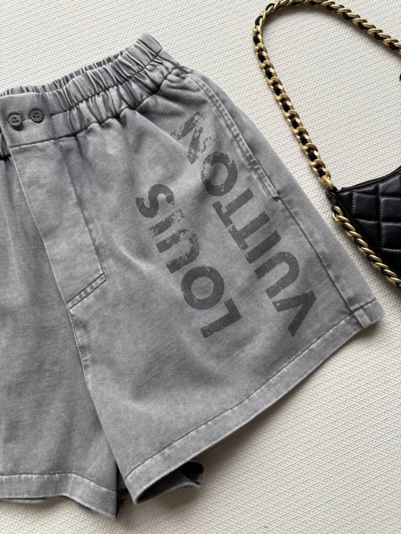 NewStyle Louis Vuitton Short Pants 131698