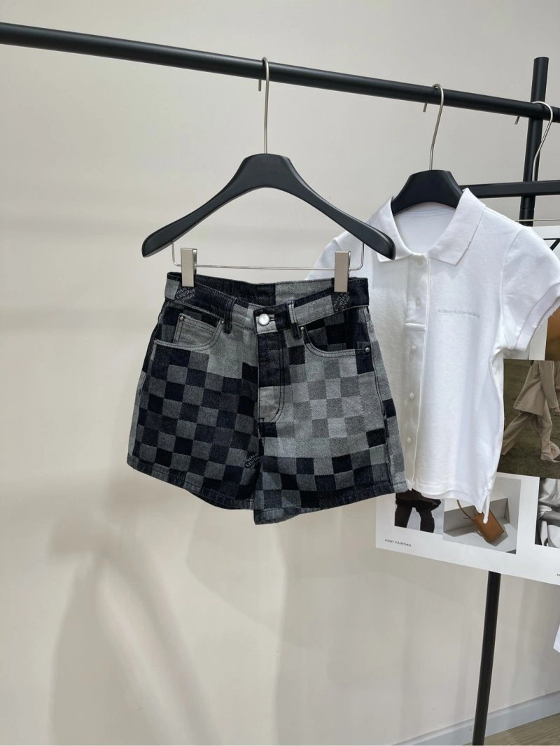 Louis Vuitton Short Pants Flexible 130668