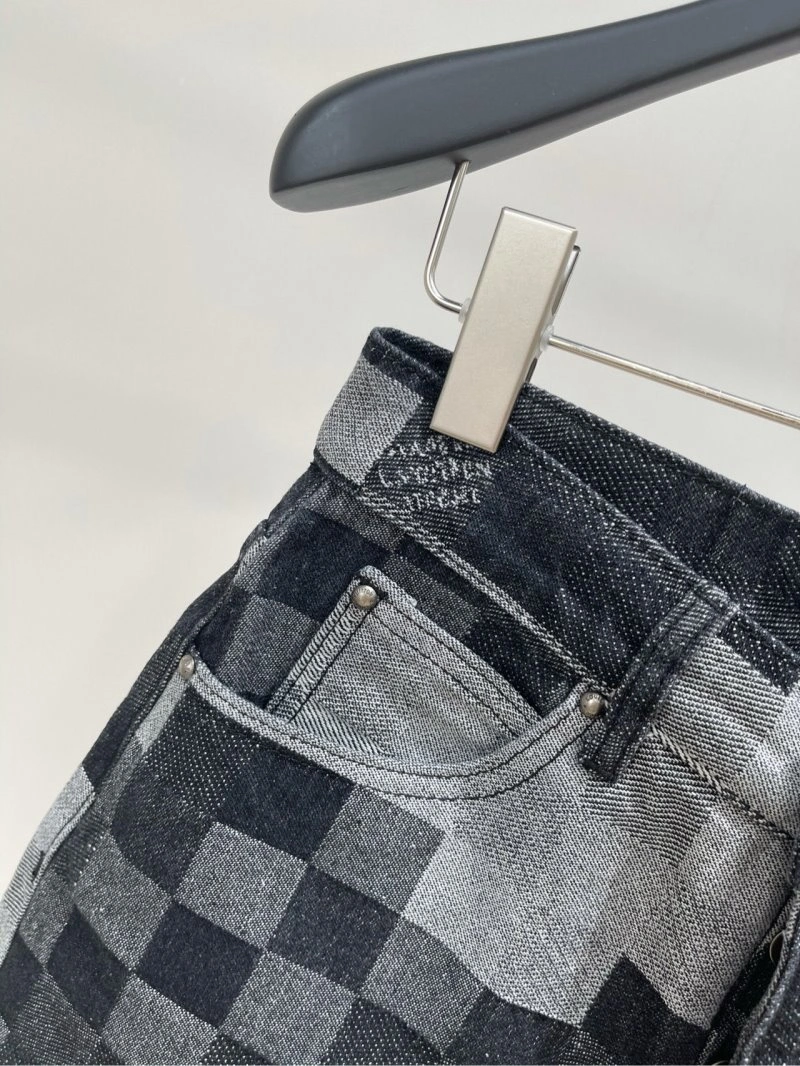 Louis Vuitton Short Pants Flexible 130668