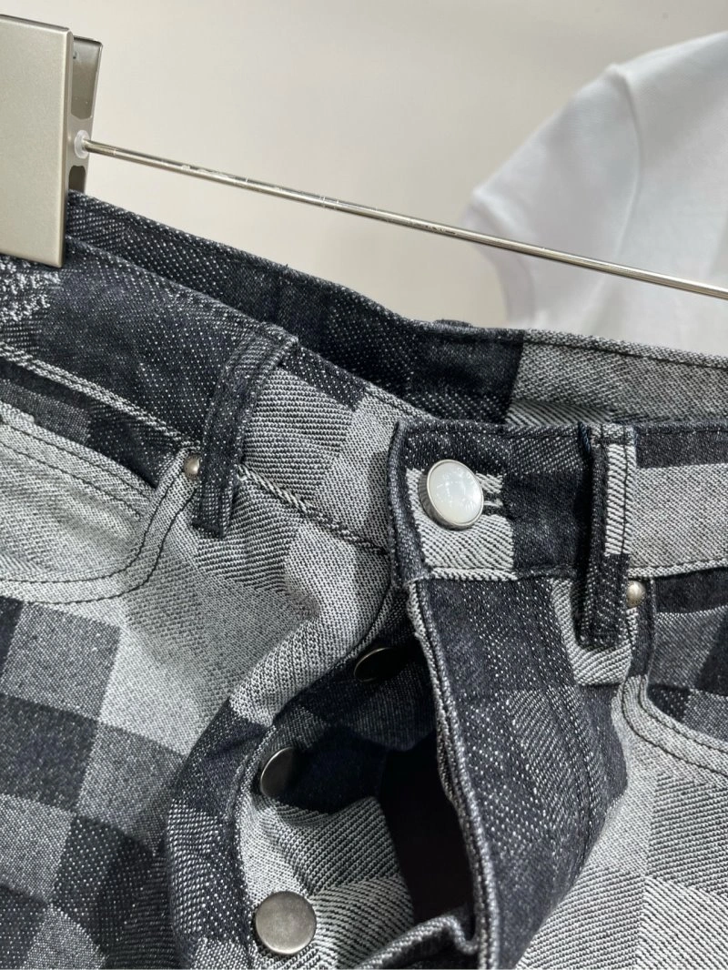 Louis Vuitton Short Pants Flexible 130668