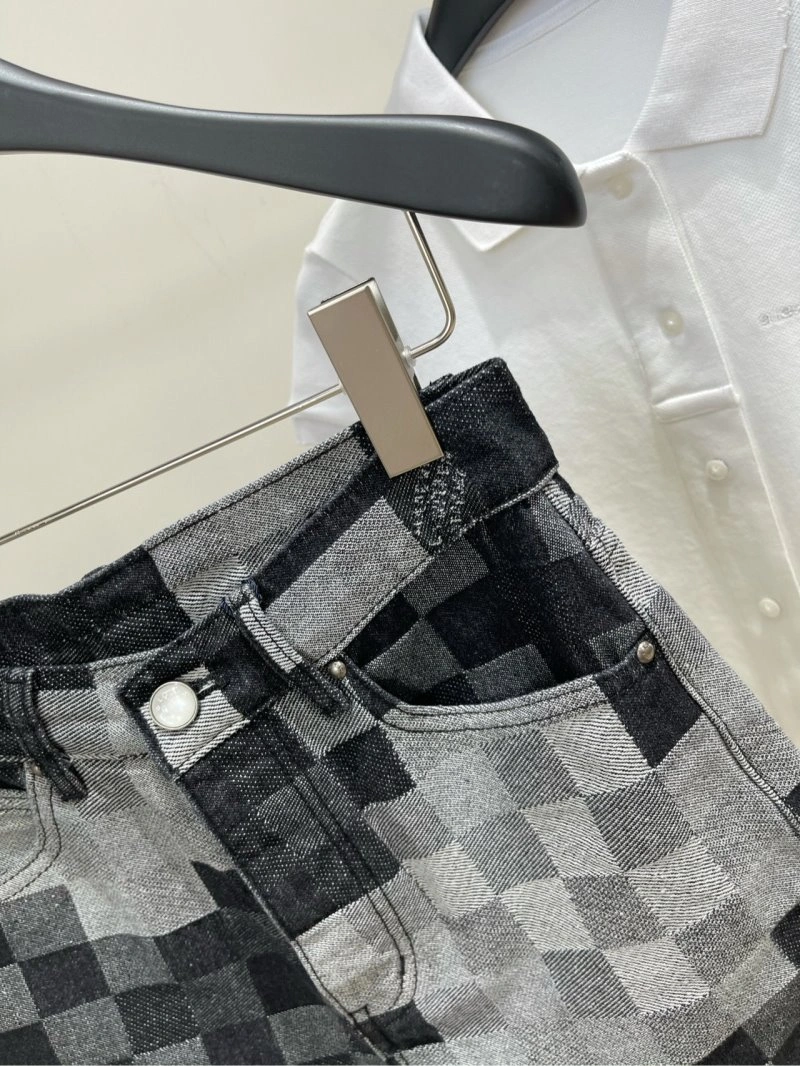 Louis Vuitton Short Pants Flexible 130668