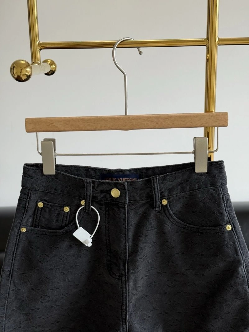 HighPerformance Louis Vuitton Short Pants 130670