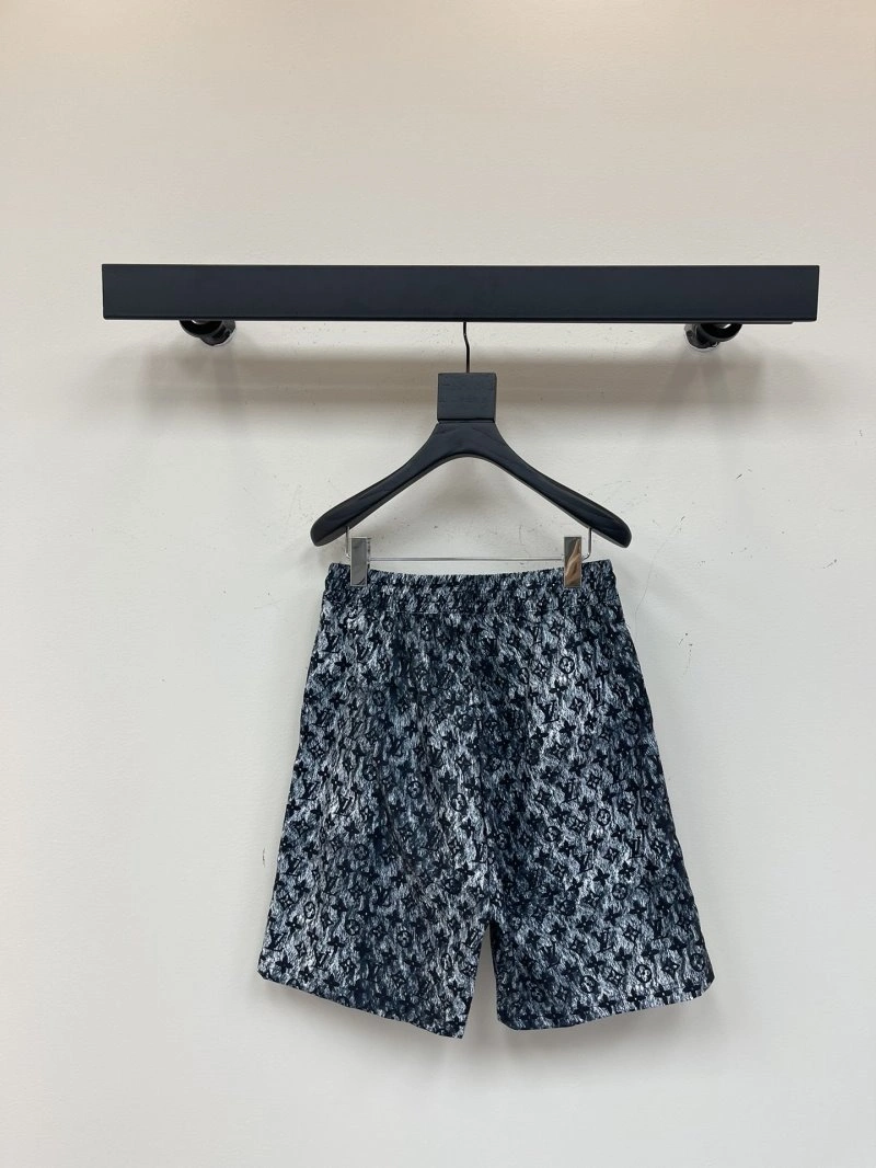 Louis Vuitton Short Pants Sporty 130657