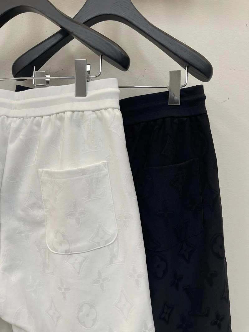 Louis Vuitton Short Pants Modern 130659