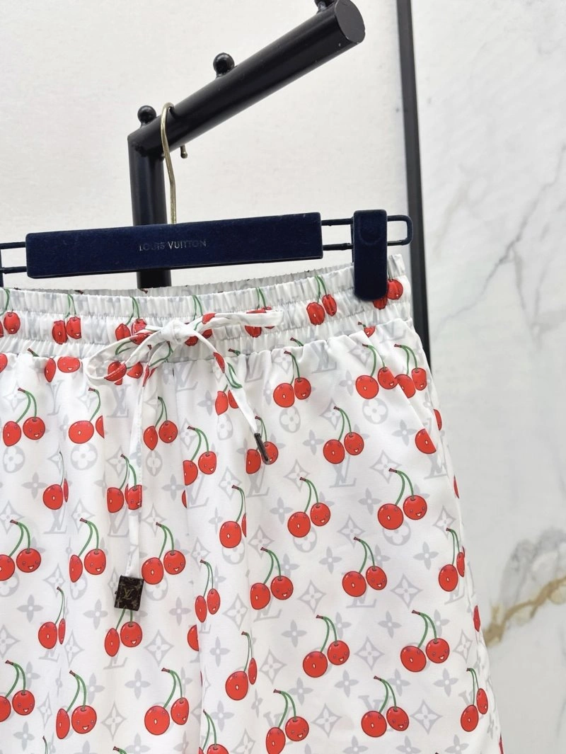 Trendy Louis Vuitton Short Pants 130636