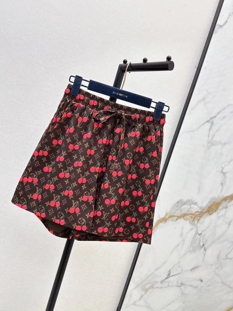 Stylish Louis Vuitton Short Pants 130654
