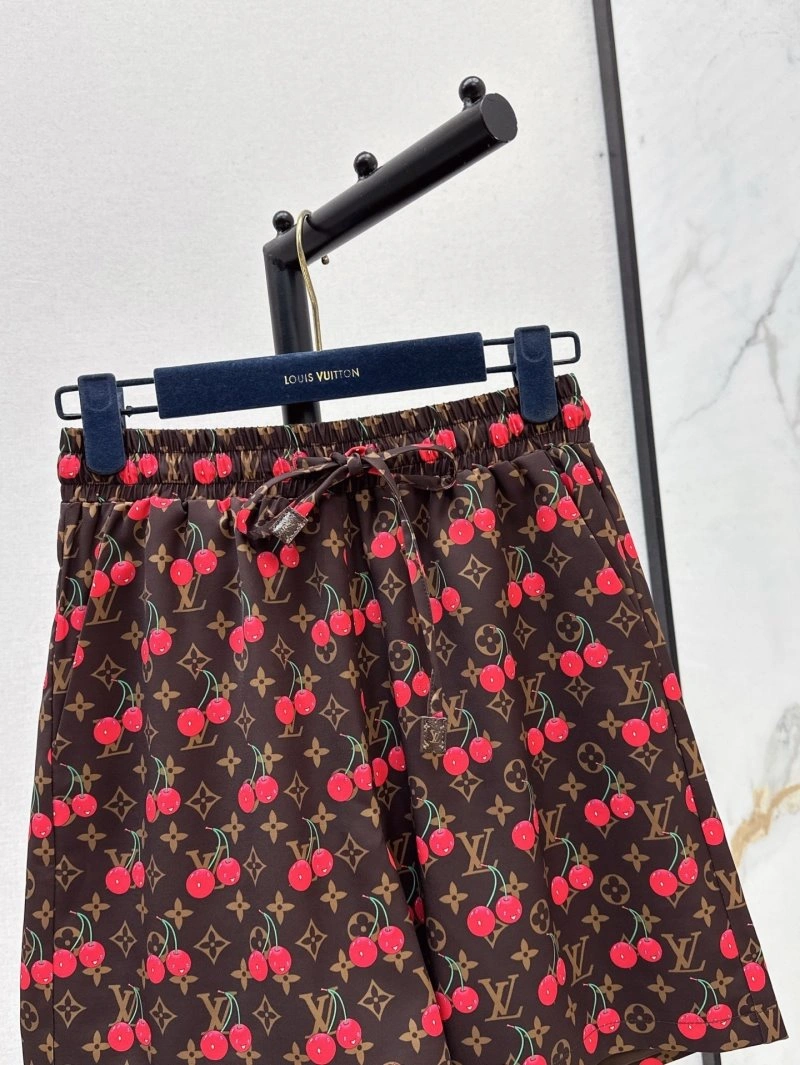 Stylish Louis Vuitton Short Pants 130654