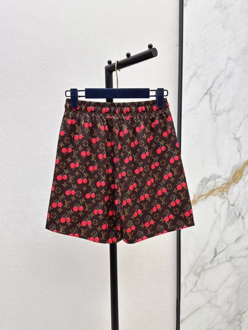 Stylish Louis Vuitton Short Pants 130654