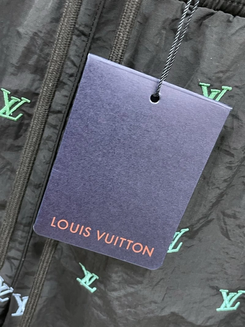 ComfortFit Louis Vuitton Short Pants 130637