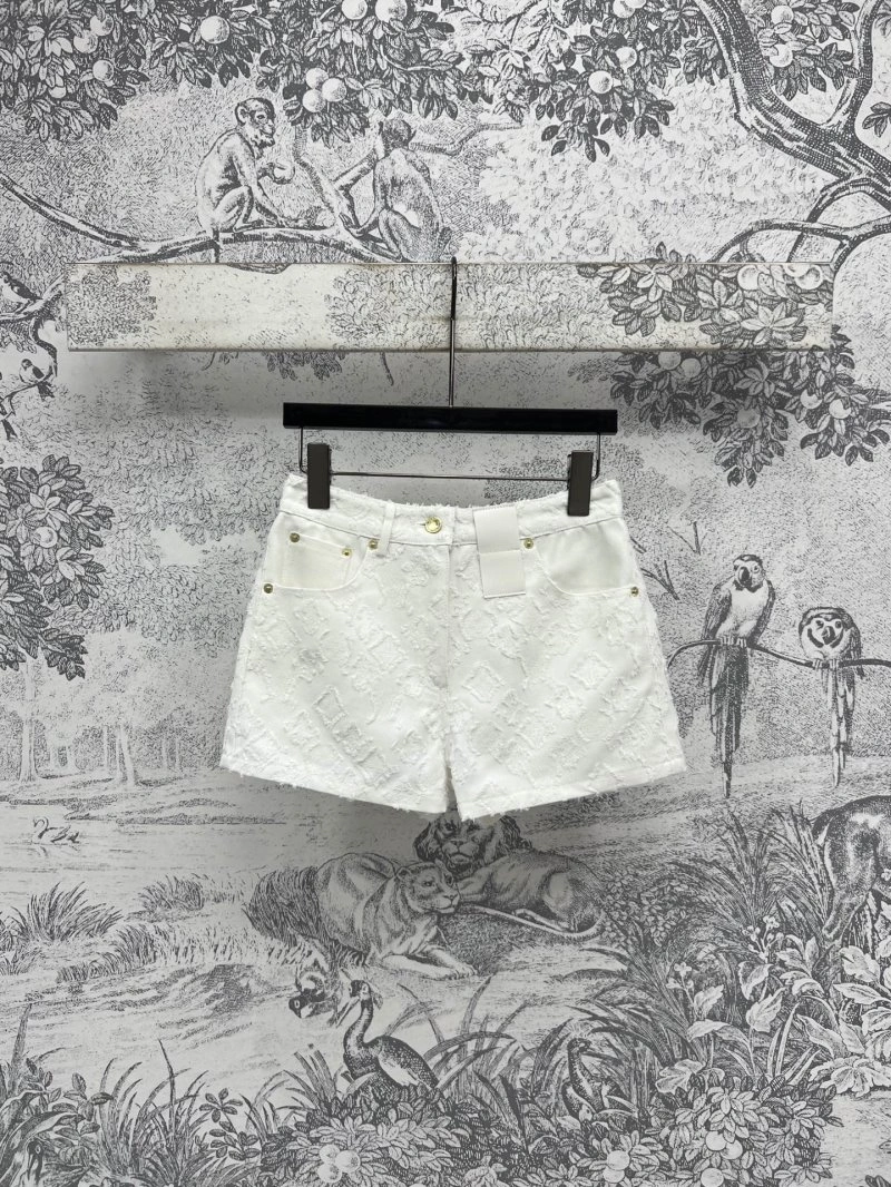 Cozy Louis Vuitton Short Pants 130653