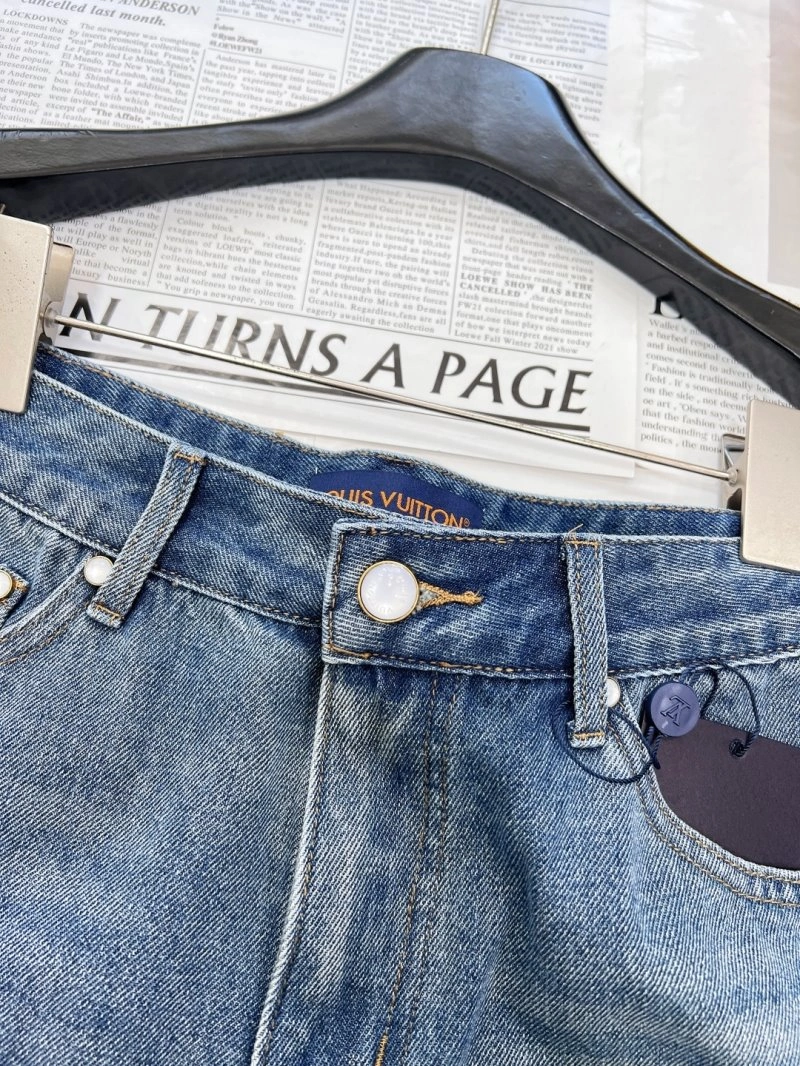 Louis Vuitton Short Pants Neat 130652