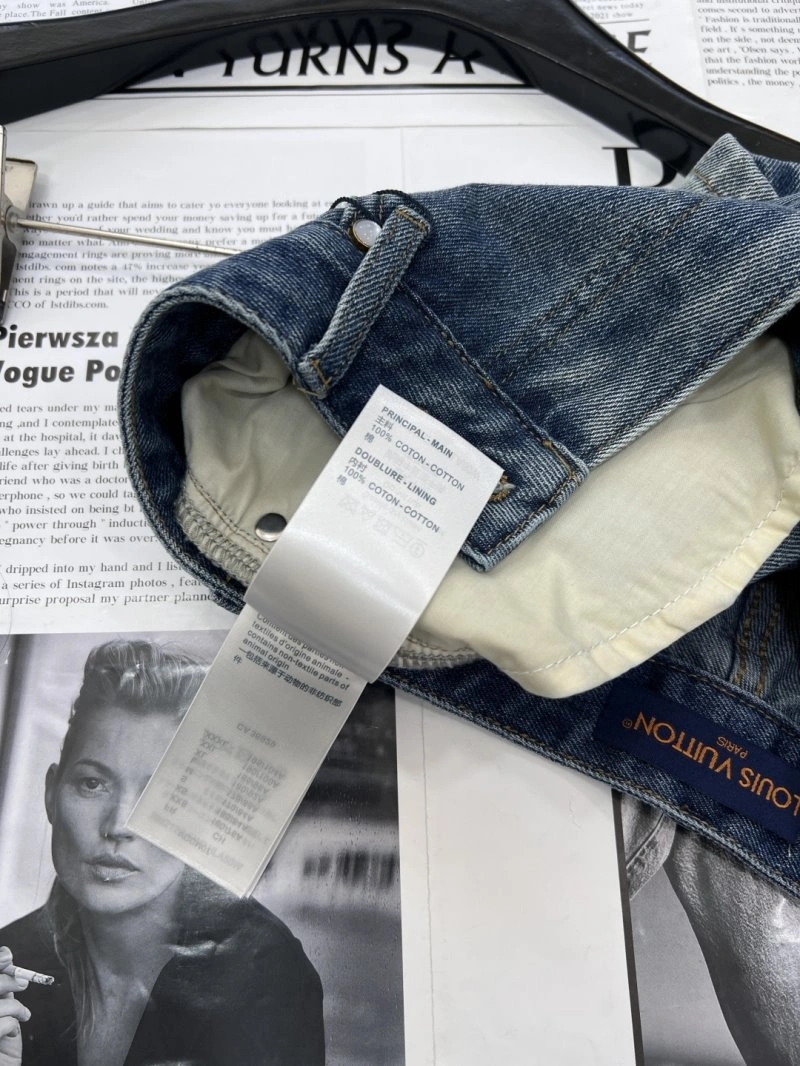 Louis Vuitton Short Pants Neat 130652