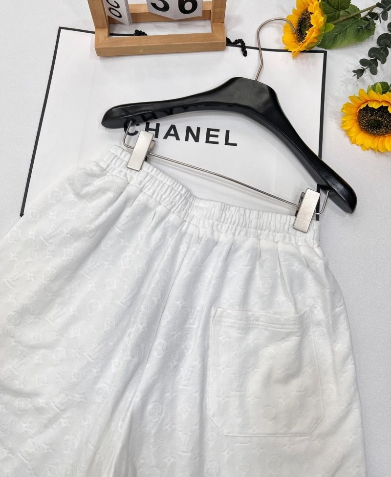 Flexible Louis Vuitton Short Pants 130625