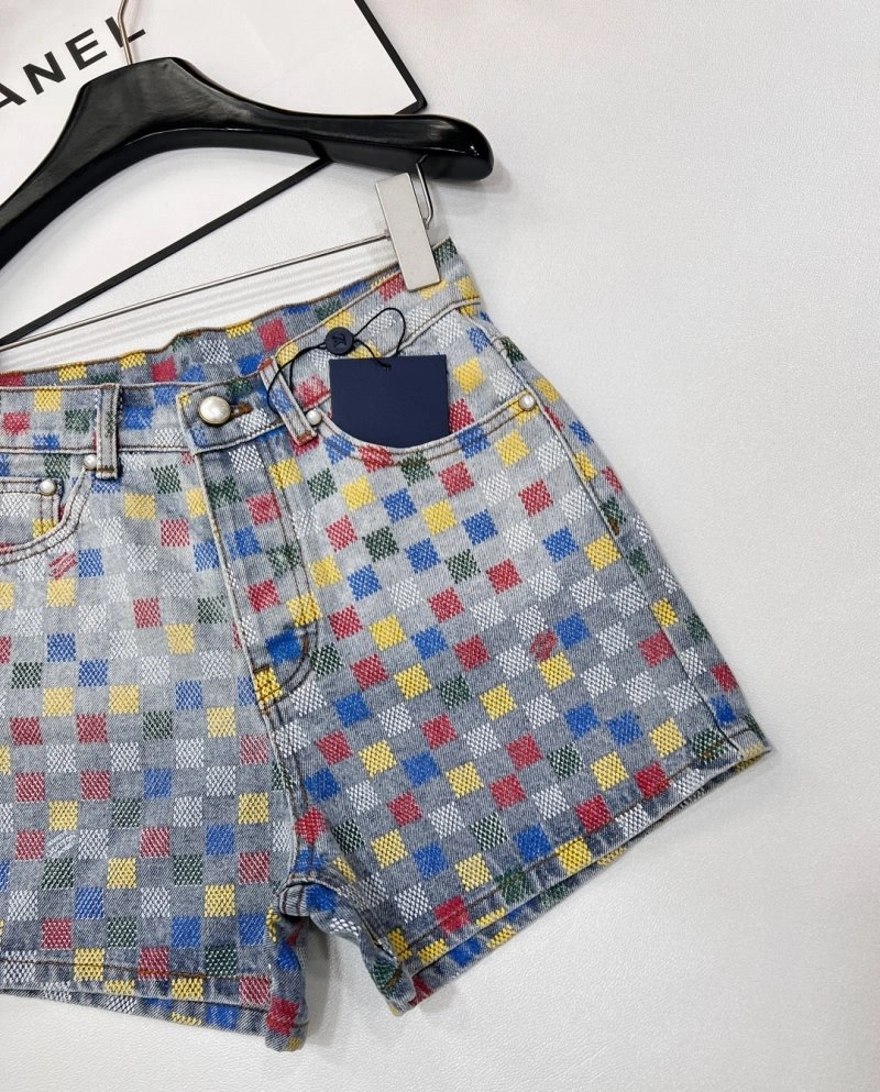 Bright Louis Vuitton Short Pants 130627