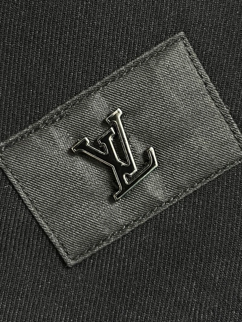 Bold Louis Vuitton Short Pants 135756