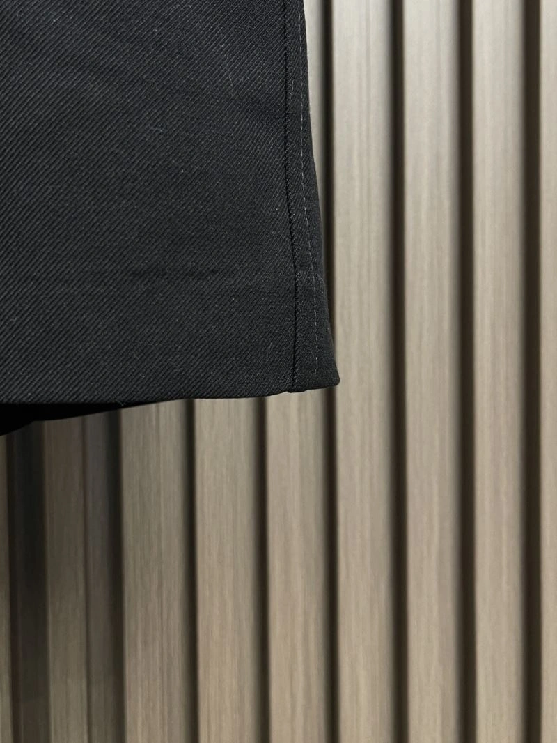 Bold Louis Vuitton Short Pants 135756