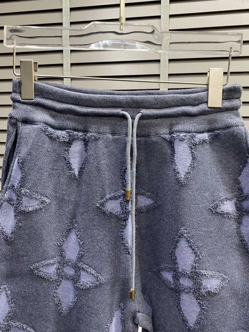 ModernLook Louis Vuitton Short Pants 135753
