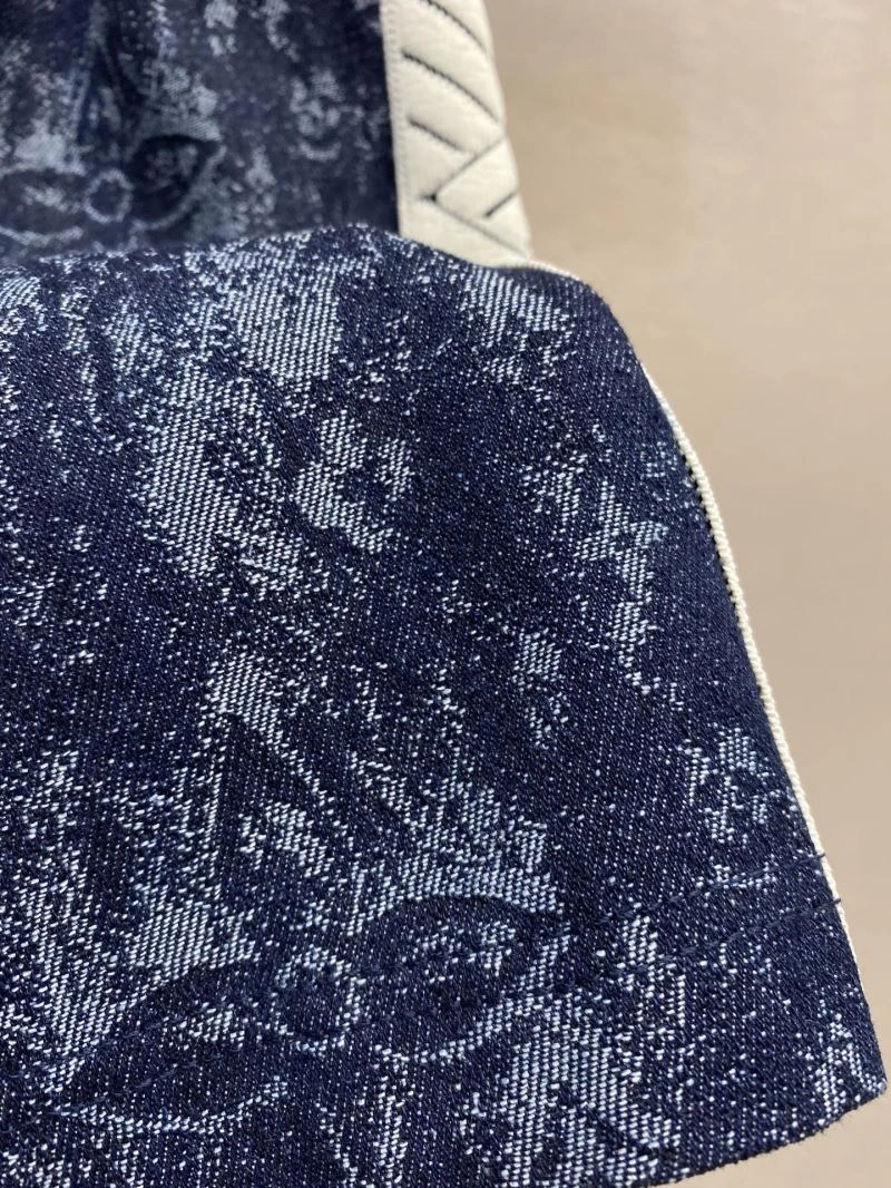 Upgraded Louis Vuitton Short Pants 134824