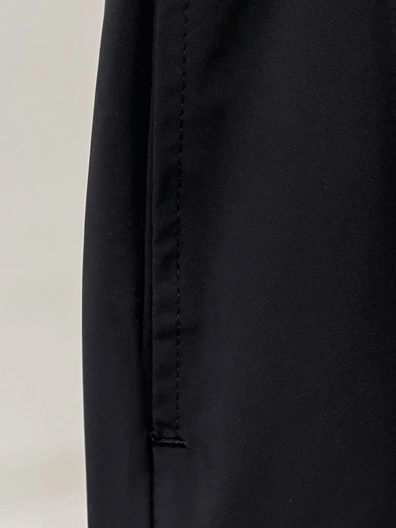 Louis Vuitton Short Pants Breathable 134802