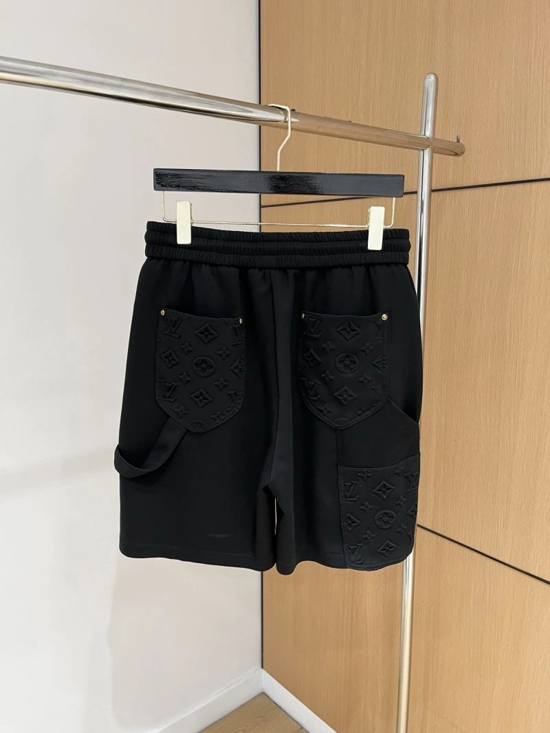 Flexible Louis Vuitton Short Pants 134800
