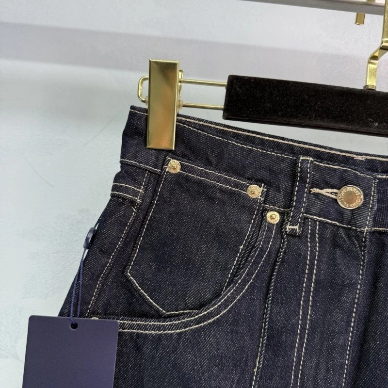 Louis Vuitton Short Pants Attractive 131383
