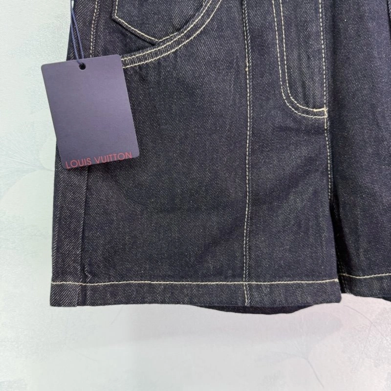 Louis Vuitton Short Pants Attractive 131383