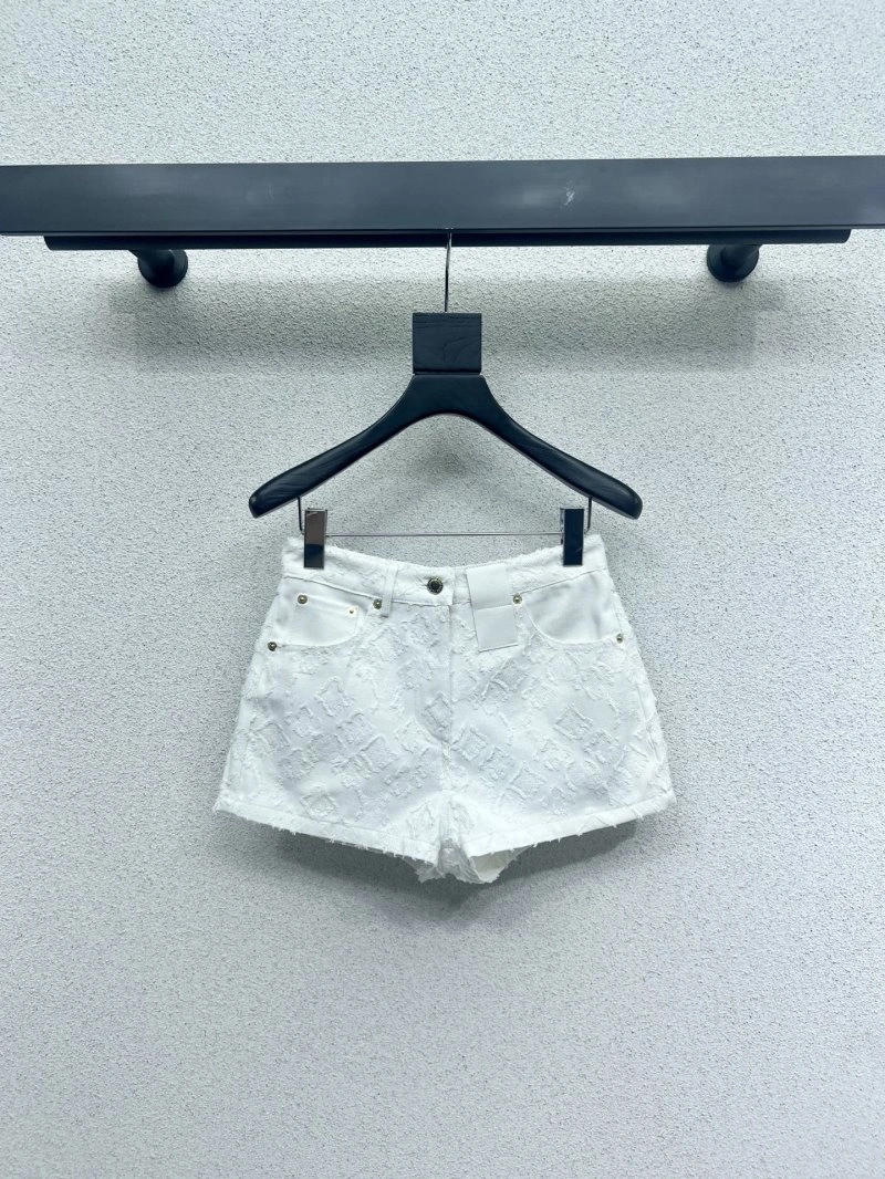 Sustainable Louis Vuitton Short Pants 131361