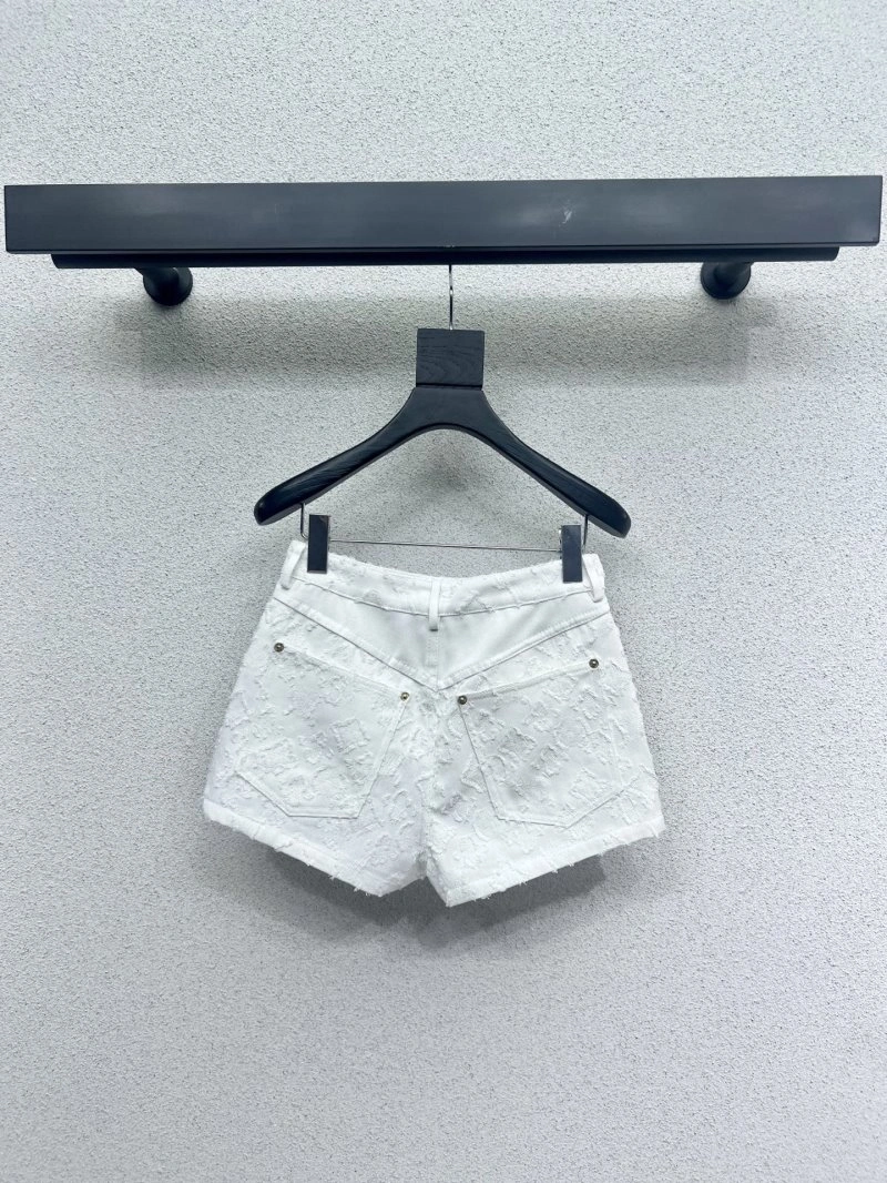 Sustainable Louis Vuitton Short Pants 131361