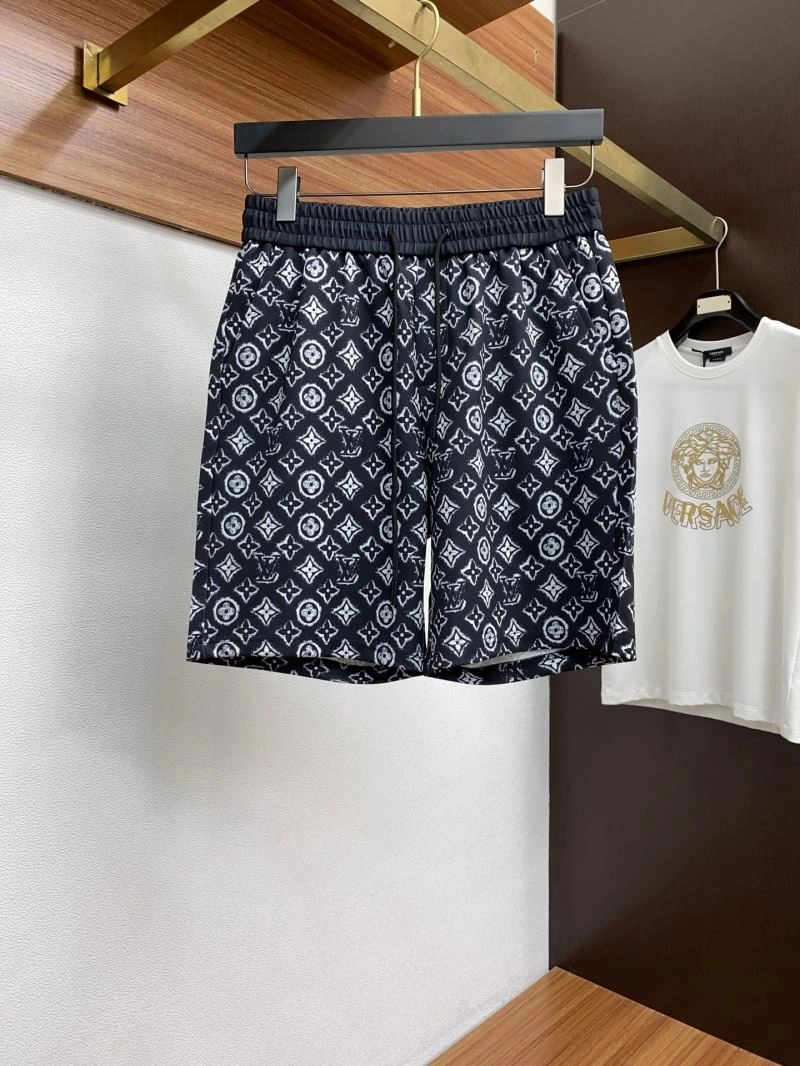 Seasonal Louis Vuitton Short Pants 133731
