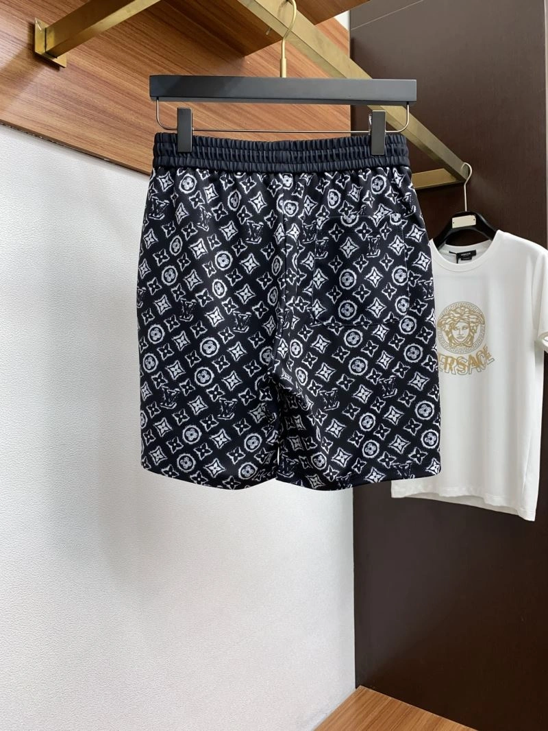 Seasonal Louis Vuitton Short Pants 133731