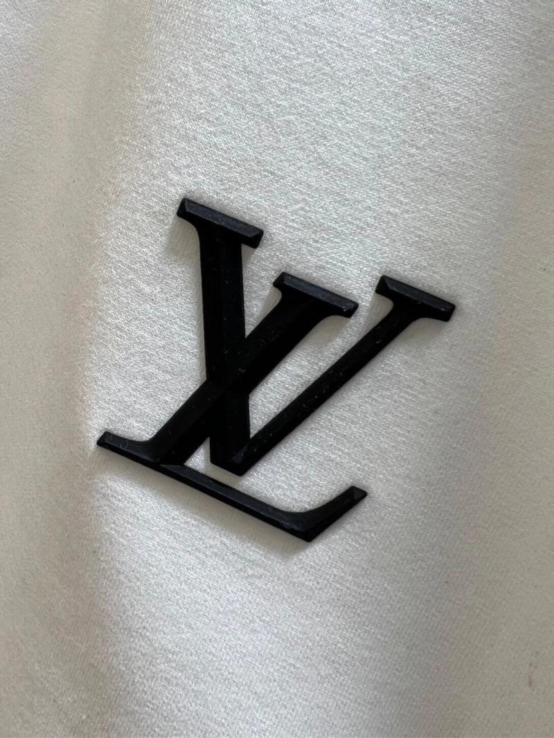 Louis Vuitton Short Pants Sporty 133702