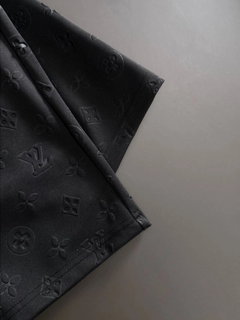 Louis Vuitton Short Pants AllSeason 133700