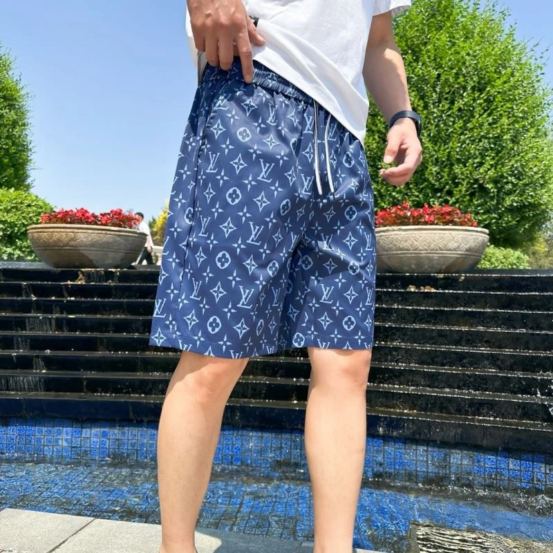 Louis Vuitton Short Pants Flexible 133701