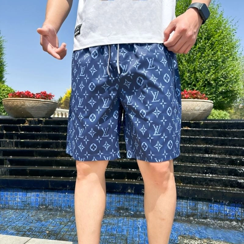 Louis Vuitton Short Pants Flexible 133701